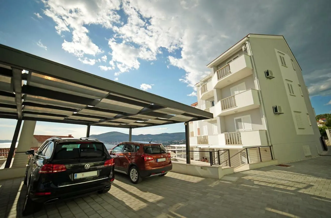 Apartments Gazebo Trogir Croatia